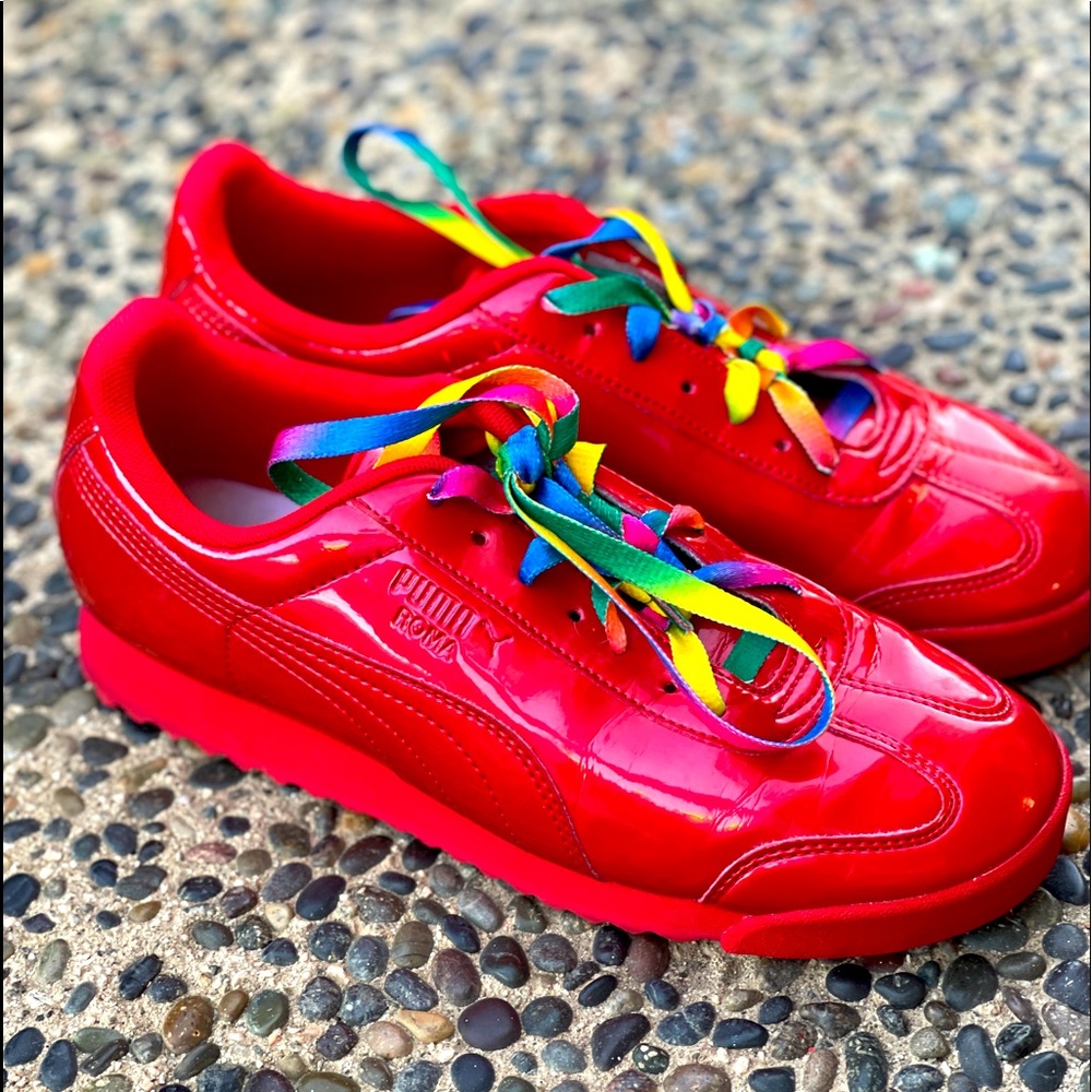 red puma shoes